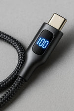 Câble USB-C avec affichage LED — Charge rapide & design intelligent